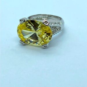 Vintage Nolan Miller Canary Yellow Faux Citrine Crystal Silver Tone Ring